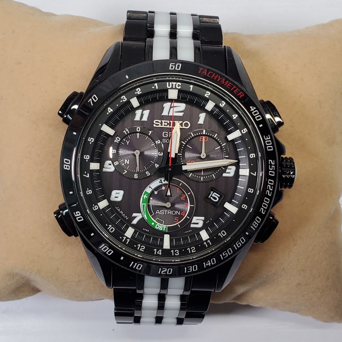 SEIKO セイコー アストロン 腕時計　ジウジアーロデザイン　8X82-0ALO-1 GPS ソーラー　電波　メンズ　クロノグラフ　稼働品