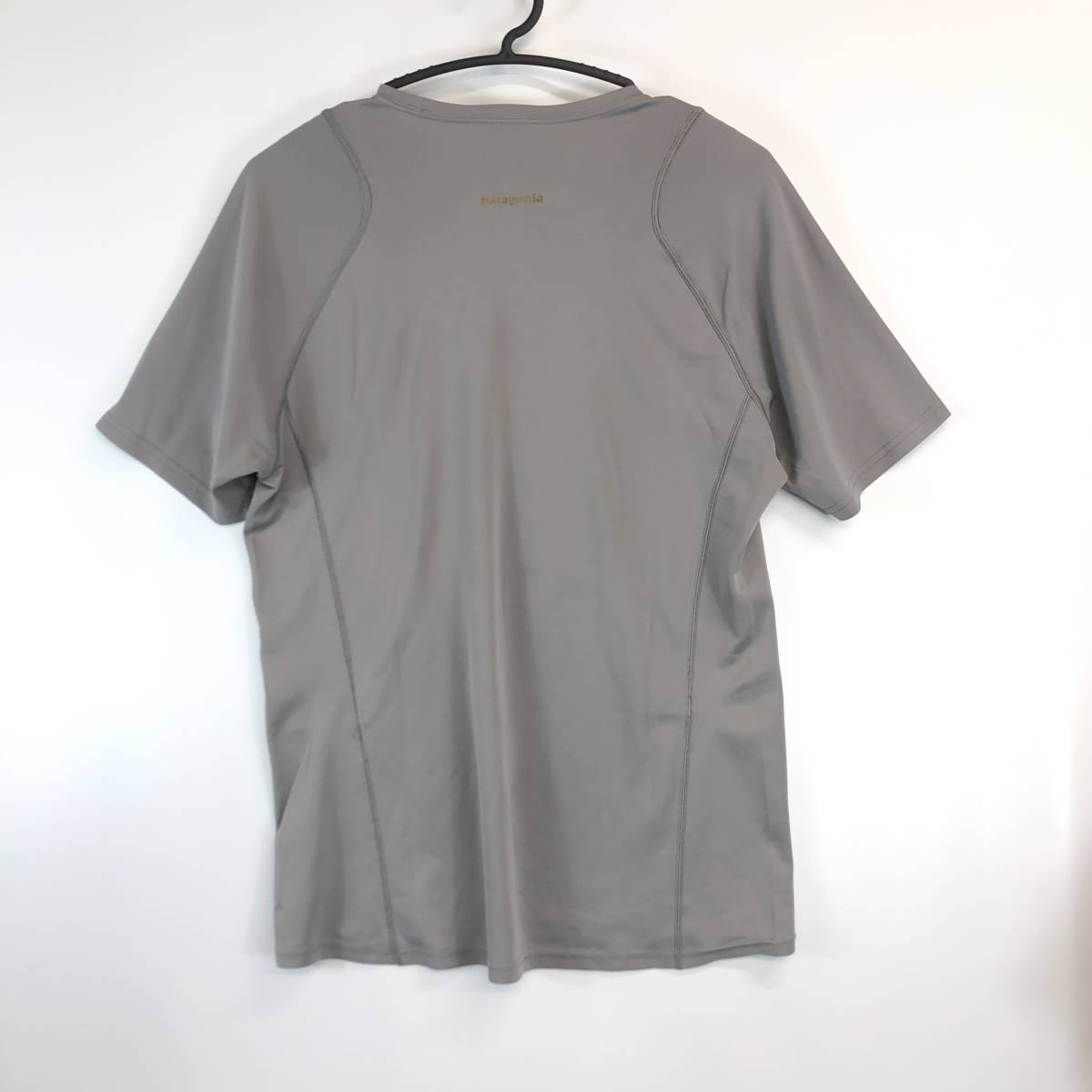 パタゴニア Patagonia 半袖速乾Tシャツ グレー Mサイズ メンズ 23656