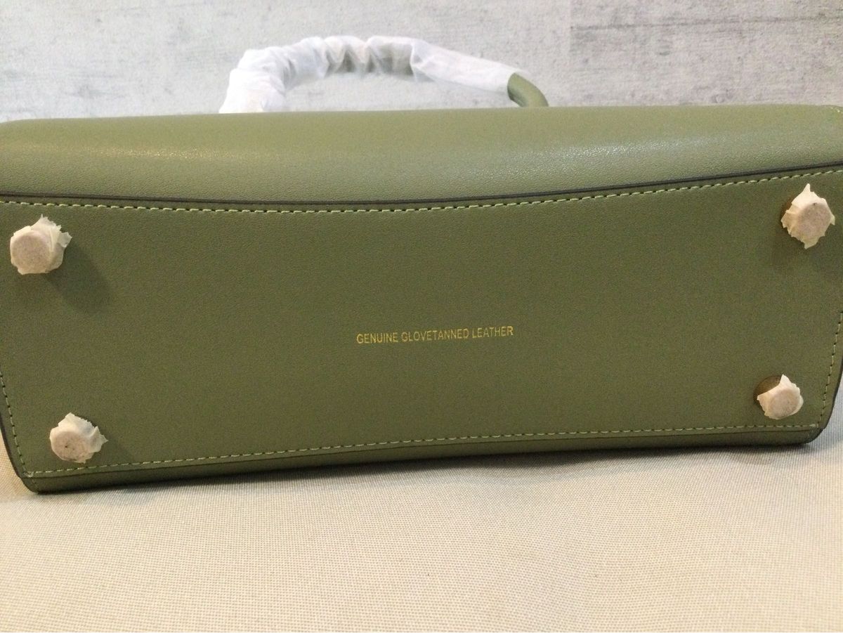 新品 COACH ブルーム キャリーオール ショルダーバッグ 新品 COACH ブルーム キャリーオール ショルダーバッグ