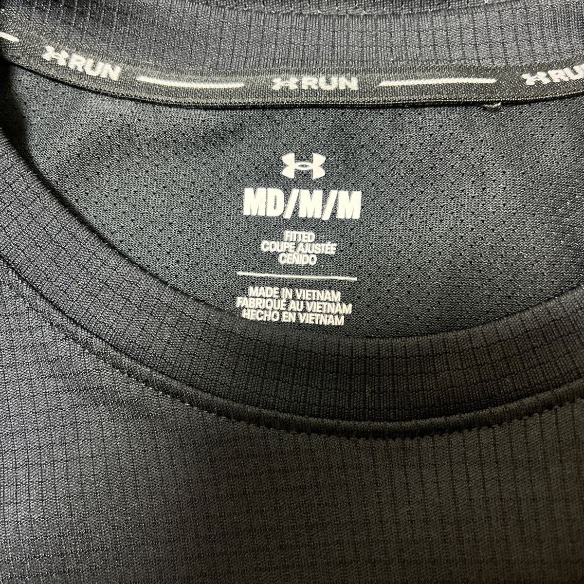 UNDER ARMOUR アンダーアーマー ノースリーブ MDサイズ ブラック ポリエステル_画像3