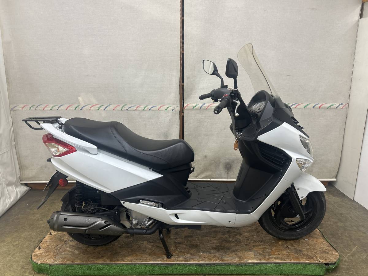 @ Kobe ~ test drive oK~RV180i one owner ( inspection PCX Burgman 200 Majesty s) front and rear tire consumable goods etc. V belt inspection completed . beautiful . immediately ... .