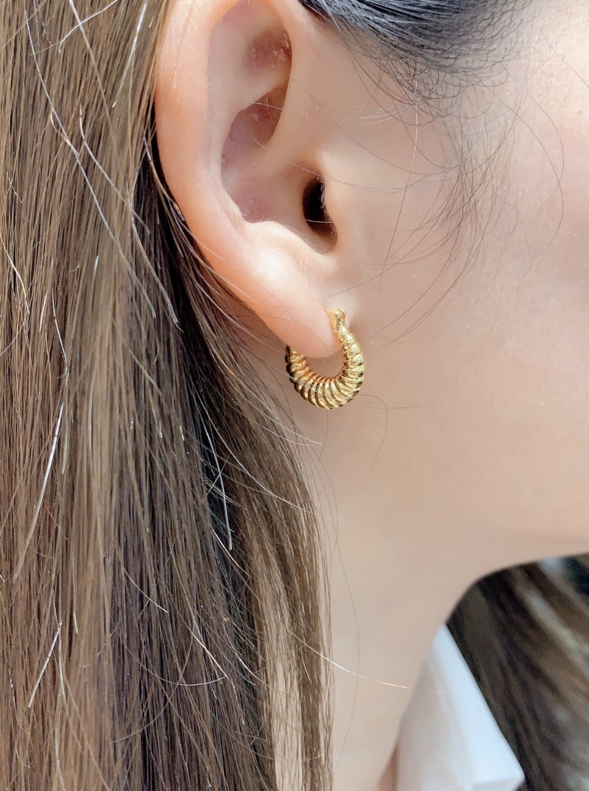 K18YG yellow gold hoop earrings earrings ring earrings rope screw ..18 gold 18K K18 twist middle empty earrings 