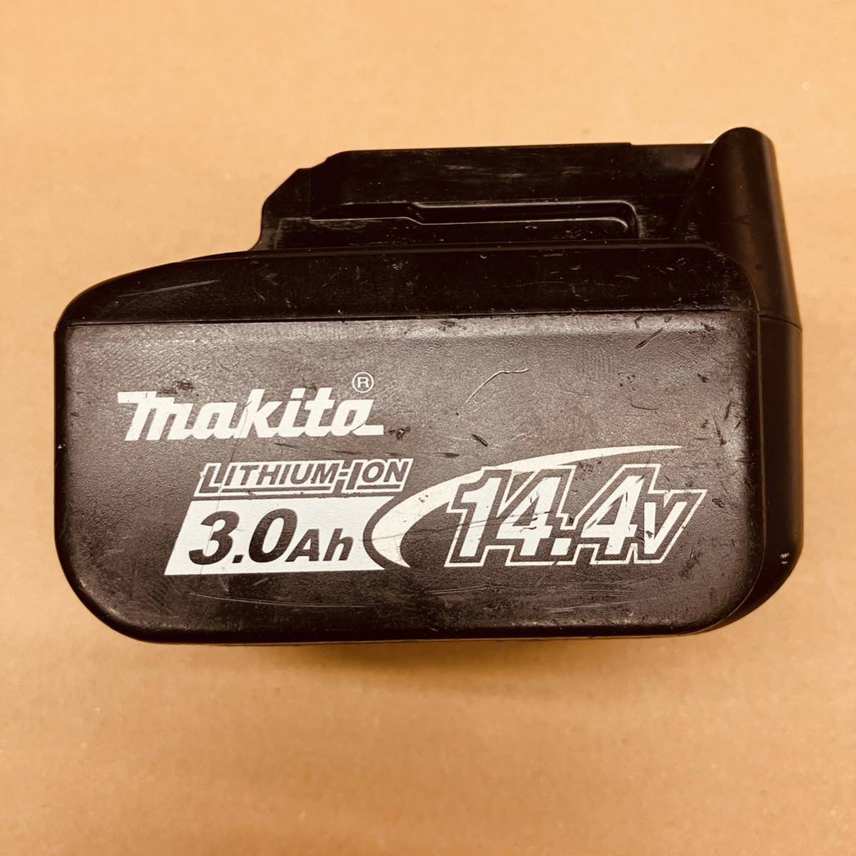 352 used genuine products Makita rechargeable battery 14.4V 3.0Ah BL1430 lithium ion battery makita