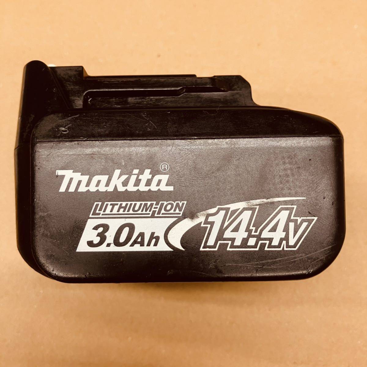352 used genuine products Makita rechargeable battery 14.4V 3.0Ah BL1430 lithium ion battery makita