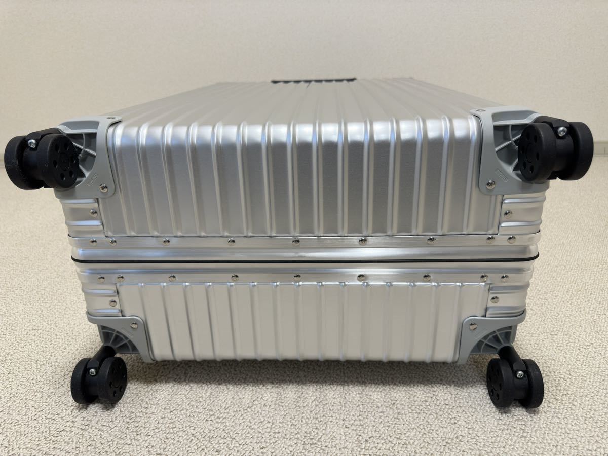 【新品☆未使用☆ 】RIMOWA Classic Check-In L_画像9