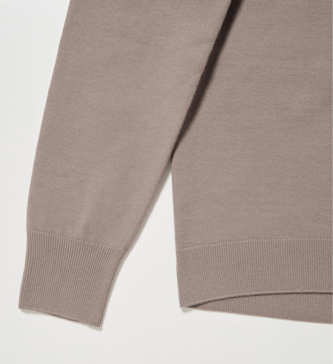 UNIQLO ユニクロ 3D スフレヤーン タートルネック セーター UNIQLO ユニクロ 3D スフレヤーン タートルネック セーター