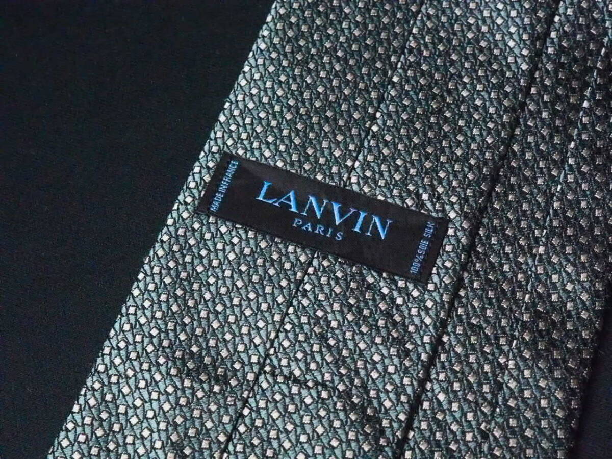 美品 【LANVIN ランバン】A1095 シルバー グレー フランス製 FRANCE 仏製 SILK ブランド ネクタイ USED オールド 古着 良品_画像3