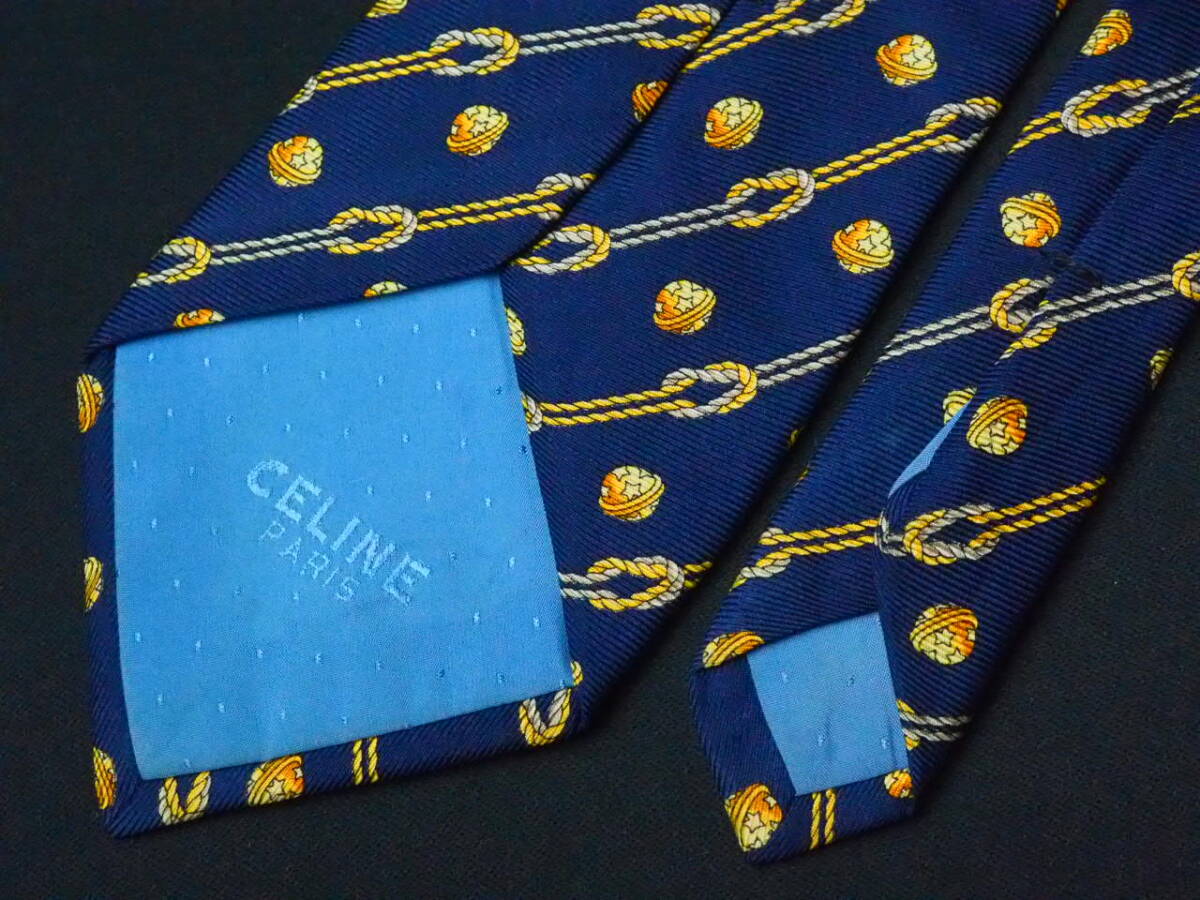 美品 【CELINE セリーヌ】A1406 ネイビー 柄 SPAIN スペイン製 SILK ブランド ネクタイ 古着 良品_画像4