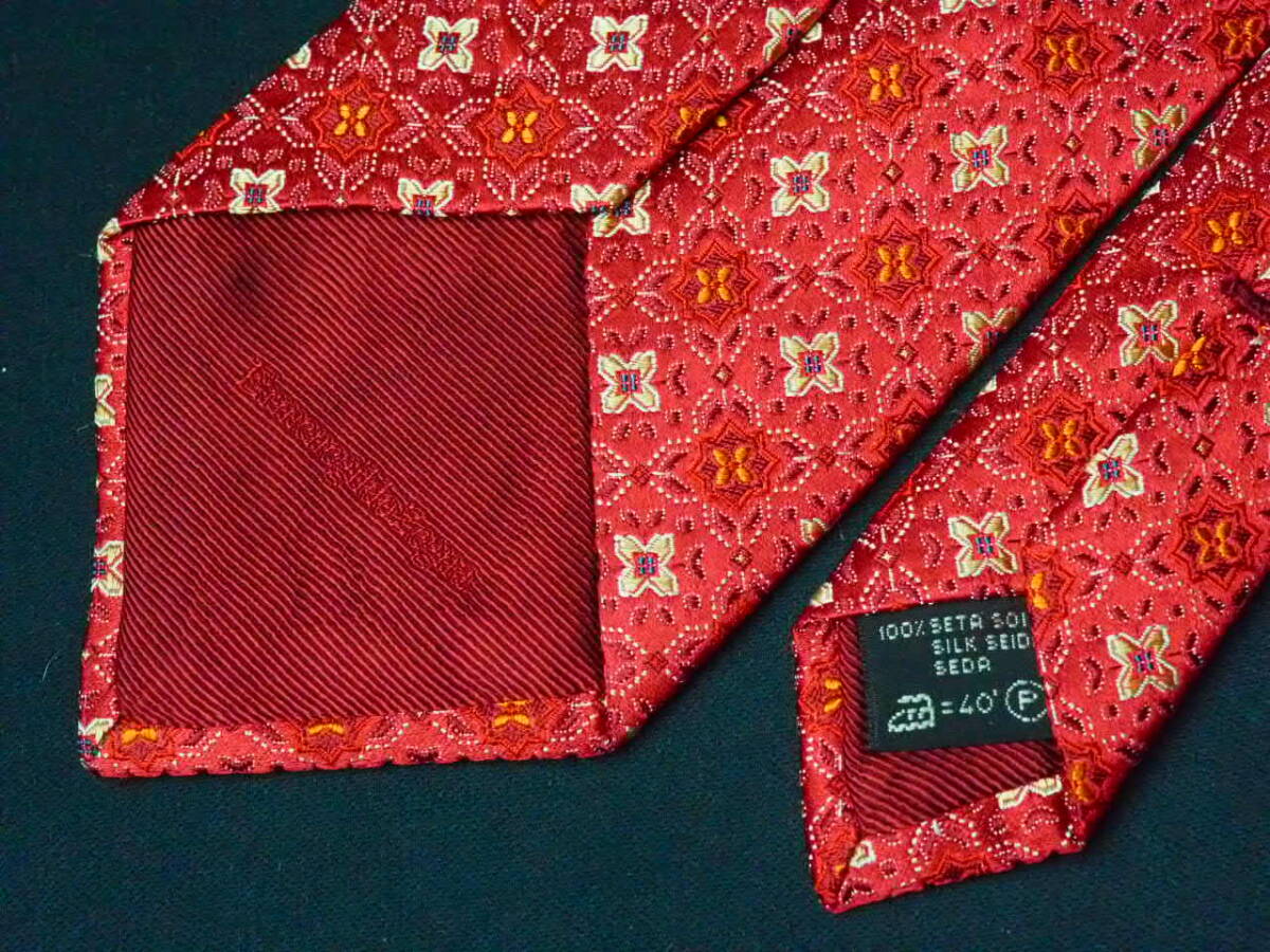 美品 【Ermenegildo Zegna エルメネジルドゼニア】A1598 赤 RED イタリア 伊製 SILK ブランド ネクタイ 古着 良品_画像4