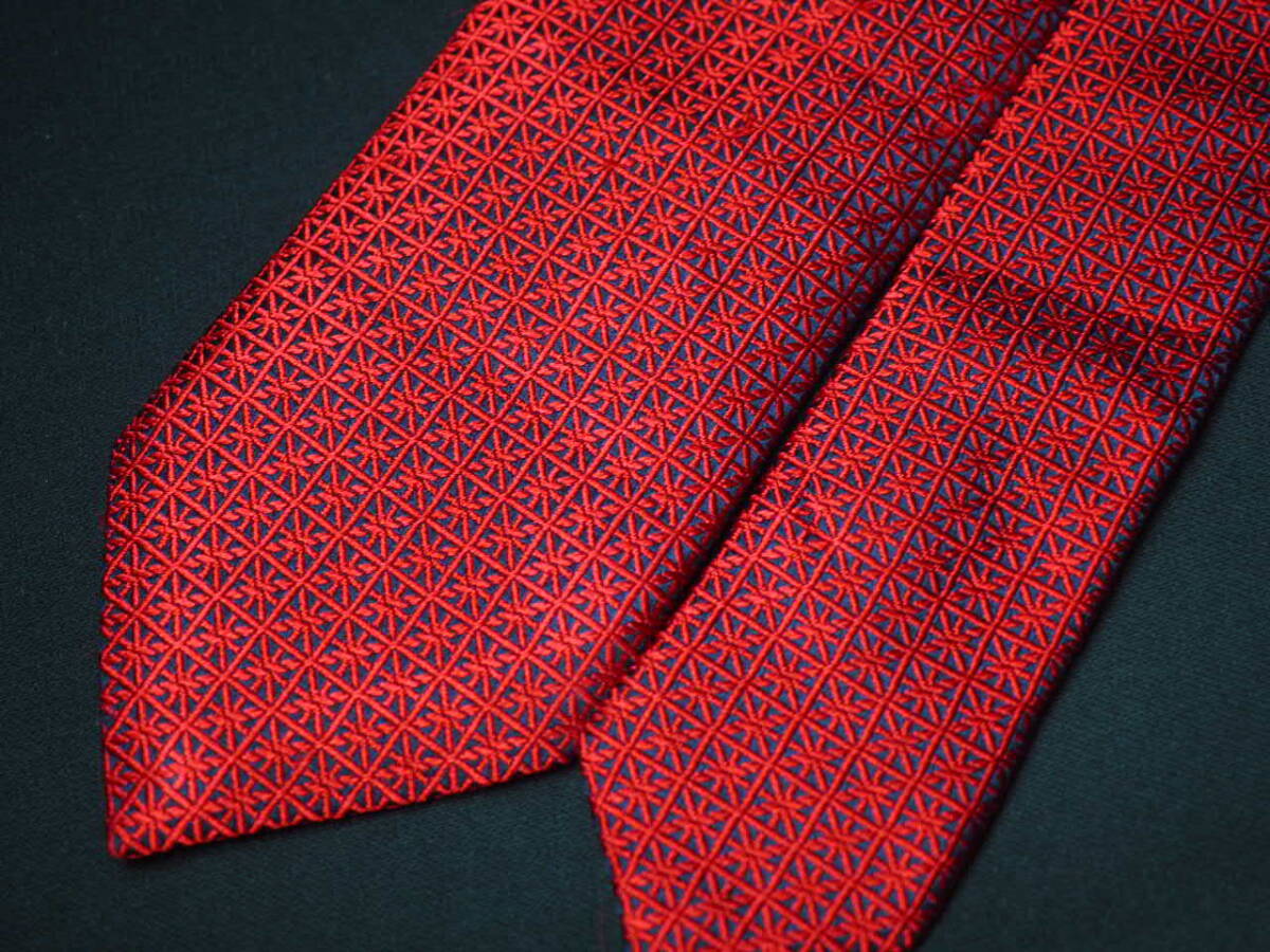 美品 【Ermenegildo Zegna エルメネジルドゼニア】A1717 赤 RED イタリア 伊製 SILK ブランド ネクタイ 古着 良品の画像5