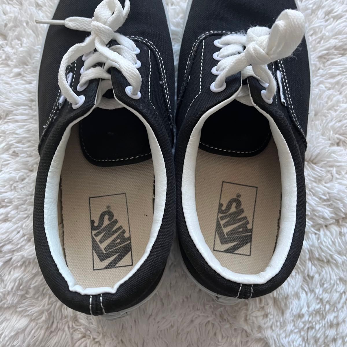 【23cm】黒　スニーカー　 VANS エラ