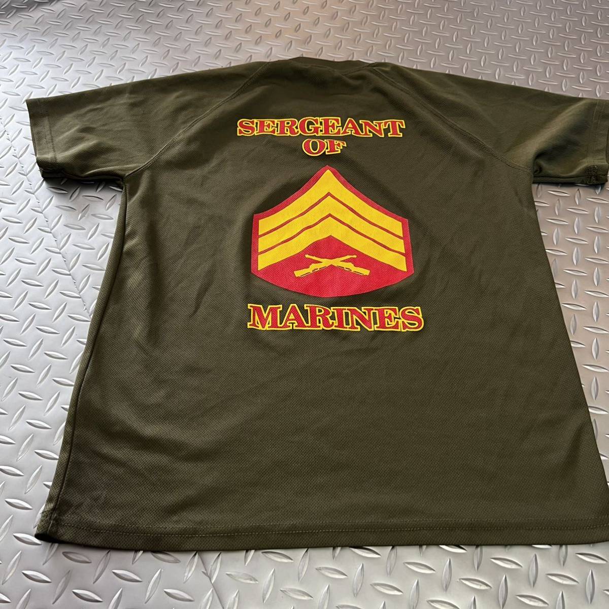 米軍放出品 TシャツMARINES SMALL おしゃれ　OD 　トレーニング　(INV D#15)_画像4