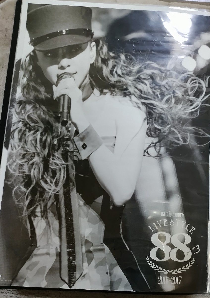 初回限定_購入特典ポスター】安室奈美恵LIVE STYLE 2016-2017