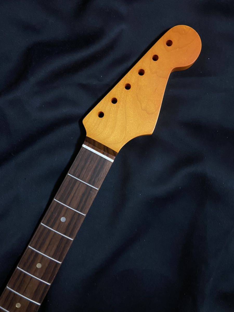 ストラトキャスター　ギター　ネック （No67）ローズ　ビンテージ　ニトロサテン塗装