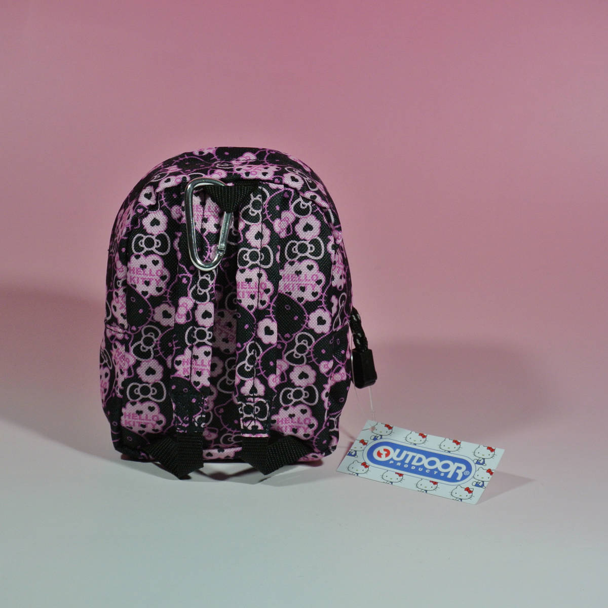 【新品未使用2点】◆ハローキティ×OUTDOOR アウトドア◆ポーチ ペンケース ボストン リュック◆黒 ピンク◆Hello Kitty【限定品】の画像8