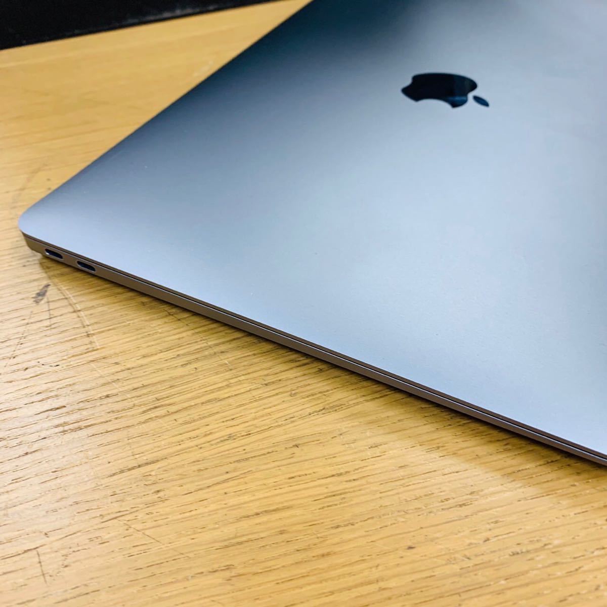 Macbook air 13インチ 2020 13インチ 1.1Ghz i3 8GB 256GB 充放電133回 本体のみ NN9368_画像6