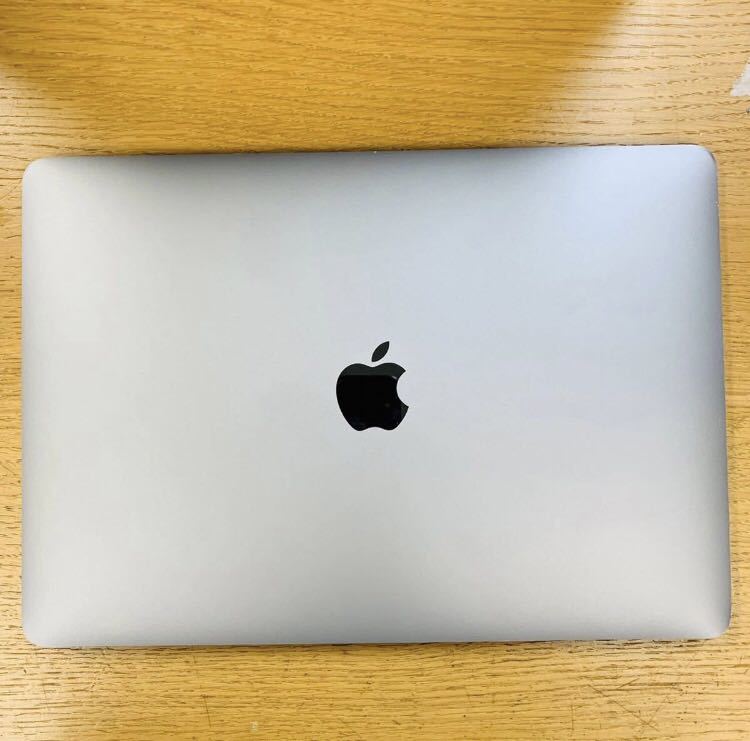 Apple MacBook Air 2020 13インチ Core i3 1.1Ghz 8GB 256GB 充放電443回 NN7811②_画像4