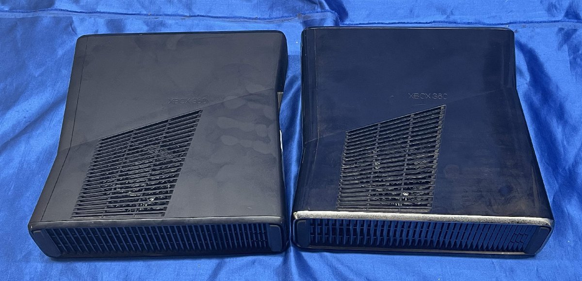 送料800円 (一部地域除く) ジャンク XBOX360 s　薄型　本体のみ　2台　セット　A2_画像3