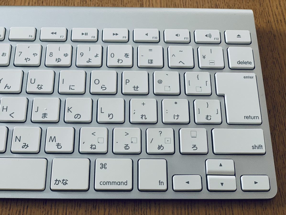 美品 Apple Wireless Keyboard JIS配列 MC184J/B A1314_画像3