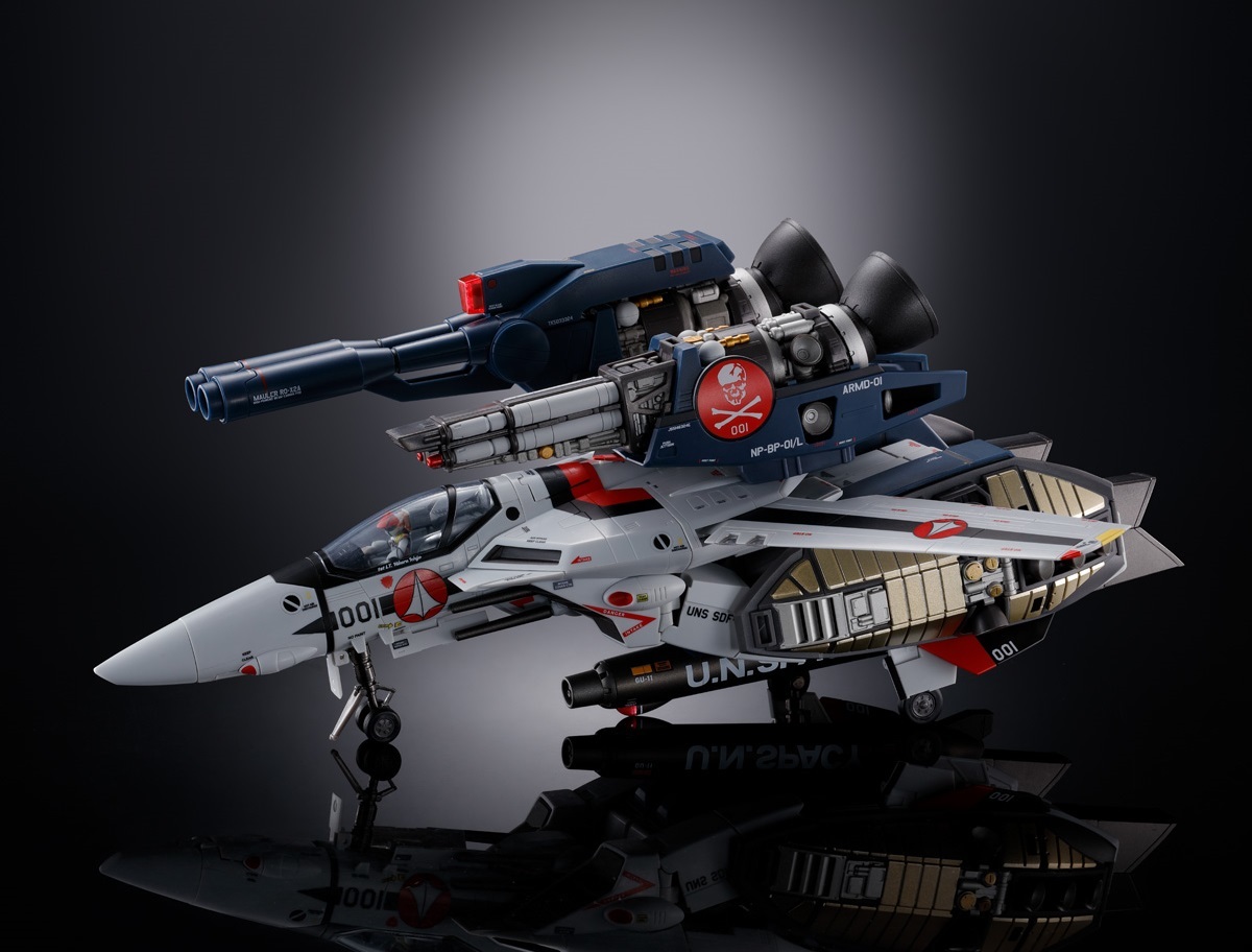 超時空要塞マクロス DX超合金 劇場版 VF-1S ストライクバルキリー （一条輝機） メカニックエディション 送料無料_画像1