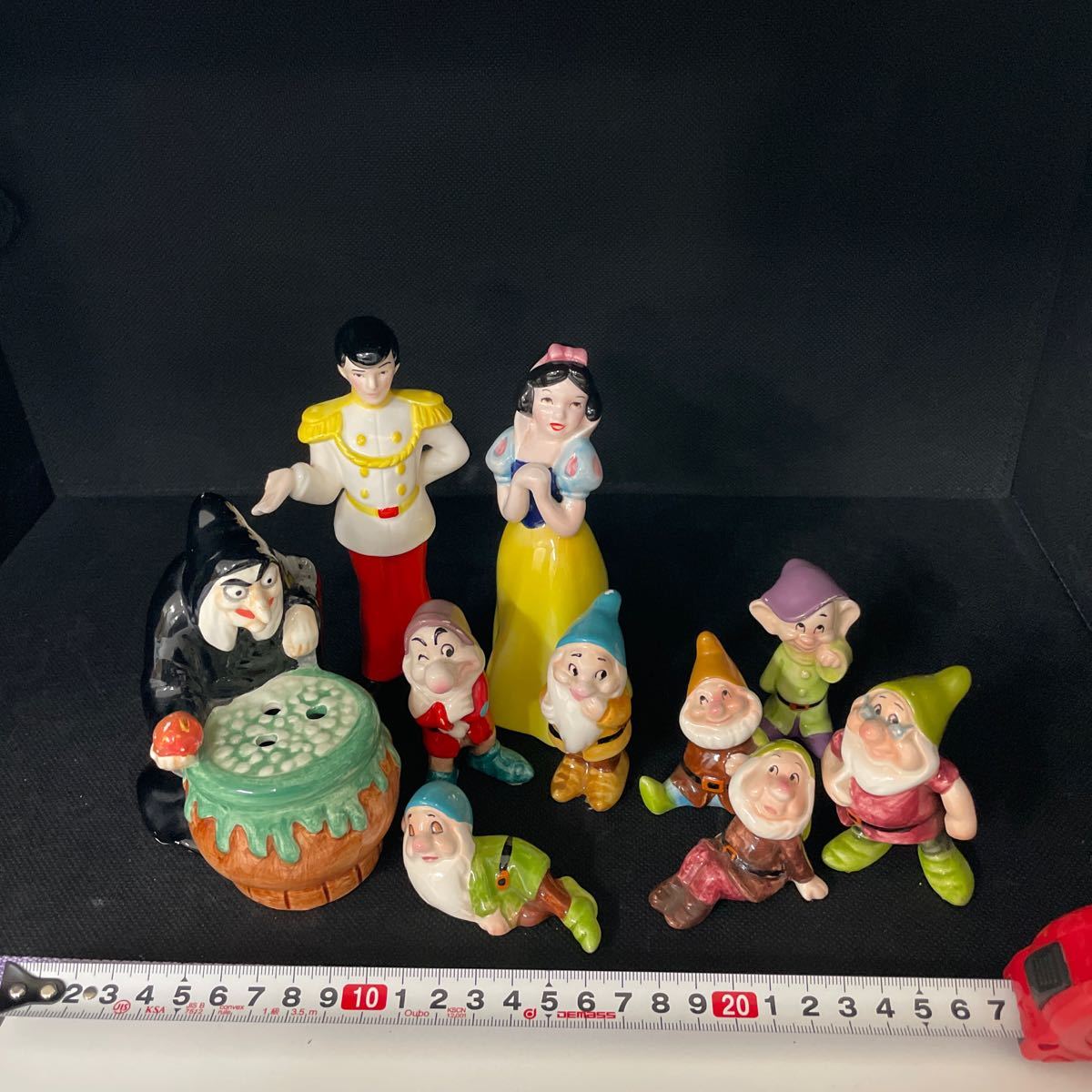 ディズニー フィギュア フィギュリン 白雪姫 王子様 魔女 7人の小人 Disney 陶器製 10体セット 240207T08_画像2
