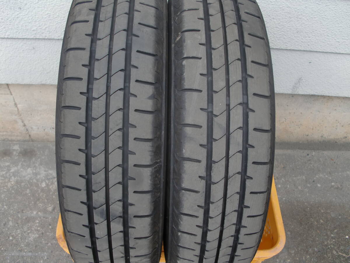 送料込み　中古タイヤ　BS製　NEWNO 145/80R13 75S 2本　ゴムバルブ2個付き_画像1