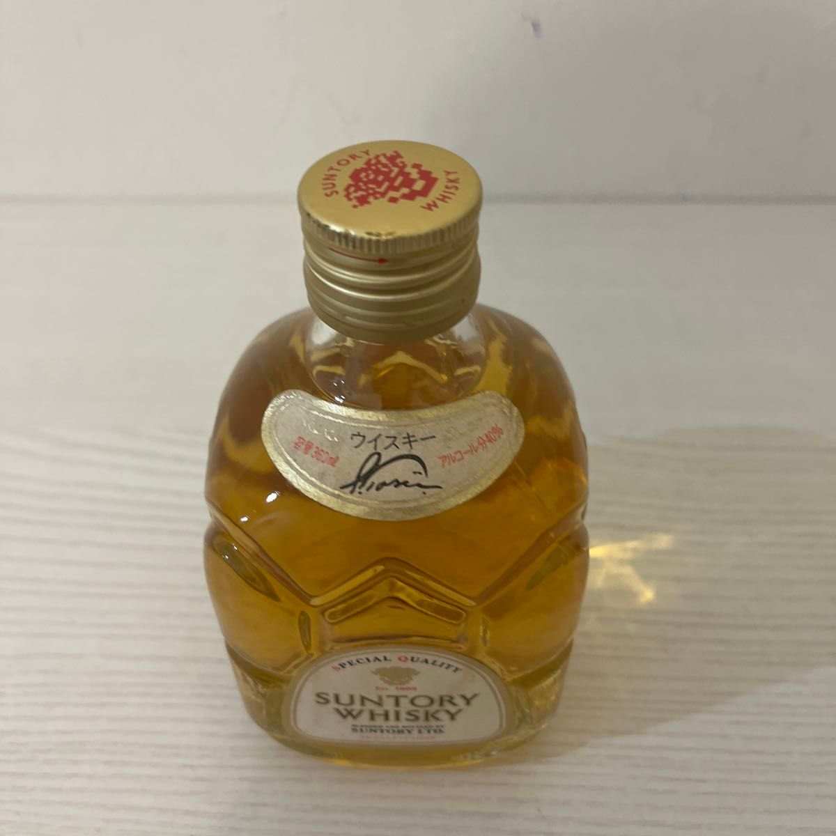 終売品 半角ボトル 白角 角瓶 古酒 ウイスキー サントリー 終売品 半角ボトル 白角 角瓶 古酒 ウイスキー サントリー