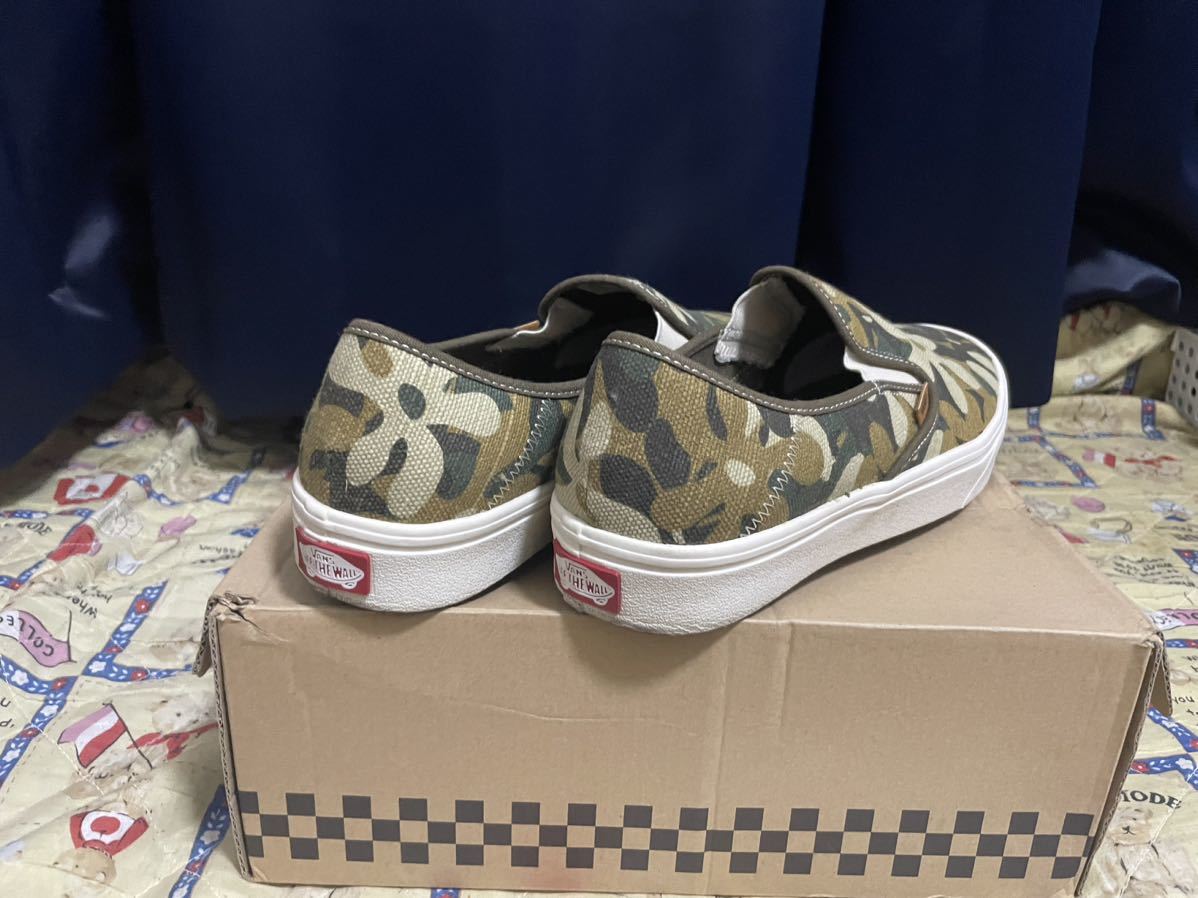 バンズ　28センチ　スリッポン スニーカー VANS カモフラ　ハワイ柄_画像2