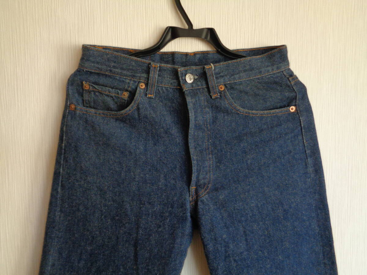 極上 濃紺 美品 ＵＳＡ製 ヴィンテージ 80s Levi's リーバイス 501xx スモールe オリジナル 刻印555 バレンシア製 ☆ 66 赤耳 大戦 ビッグE_画像2