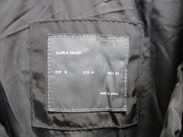 ZARA MAN　ザラマン　中綿ジャンパー　メンズ40　黒　ダウン風ジャケット　中綿コート　フーディージャケット　防寒ジップパーカー　02231_画像2
