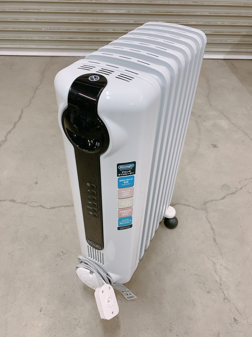 中古 デロンギ オイルヒーター JRE0812 暖房 空調家電 8～12畳 暖房 引取歓迎 茨城県常陸大宮市 240209か5 K 160_画像1