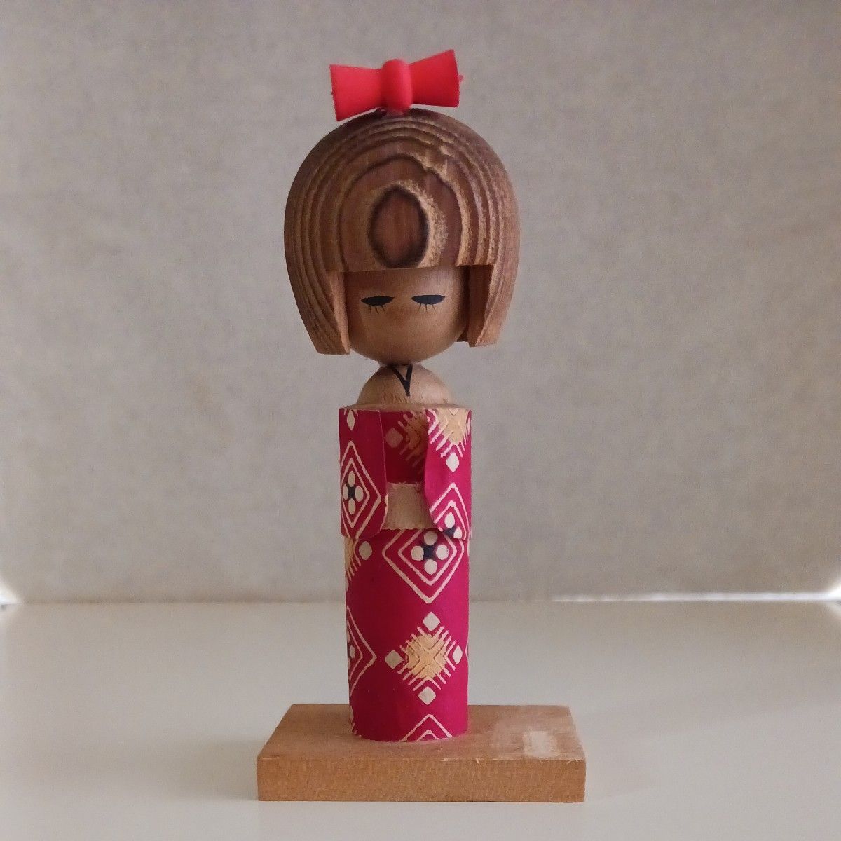 人気アイテムランキング(新品) 昭和レトロ 創作こけし 民芸品 伝統工芸 郷土玩具 和紙 着物 こけし