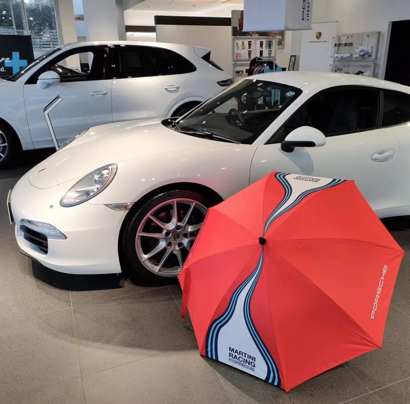 送料無料 ポルシェ ゴルフ傘 PORSCHE 長傘 直径120㎝ 自動オープン 晴雨兼用 雨傘 紫外線遮断 UVカット 収納袋付き_画像2