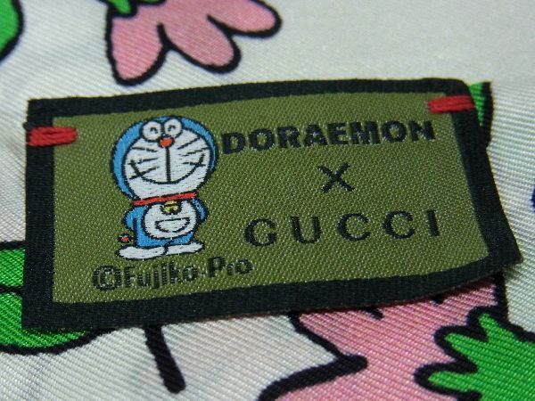 ■新品■未使用■ GUCCI グッチ ドラえもん コラボ シルク100% フラワー ツイリー リボンスカーフ アイボリー系×マルチカラー AU7675_画像4