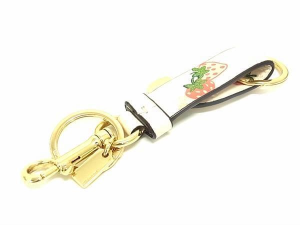 1円 ■美品■ COACH コーチ レザー ストロベリー 苺柄 キーホルダー キーリング チャーム アイボリー系×ゴールド系 BH1873_画像2