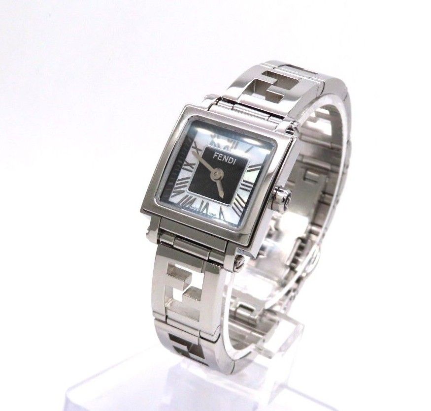 FENDI】フェンディ 時計 'クアドロミニ' 60500L ホワイトシェル FENDI】フェンディ 時計 'クアドロミニ' 60500L ホワイトシェル