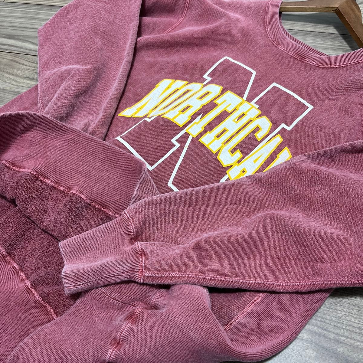 【BARNS OUTFITTERS】90’s CREW SWEAT PRINT