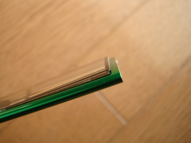 iPod Nano 8G グリーン 第５世代 A1320 ジャンク品_液晶が本体より浮いてます。