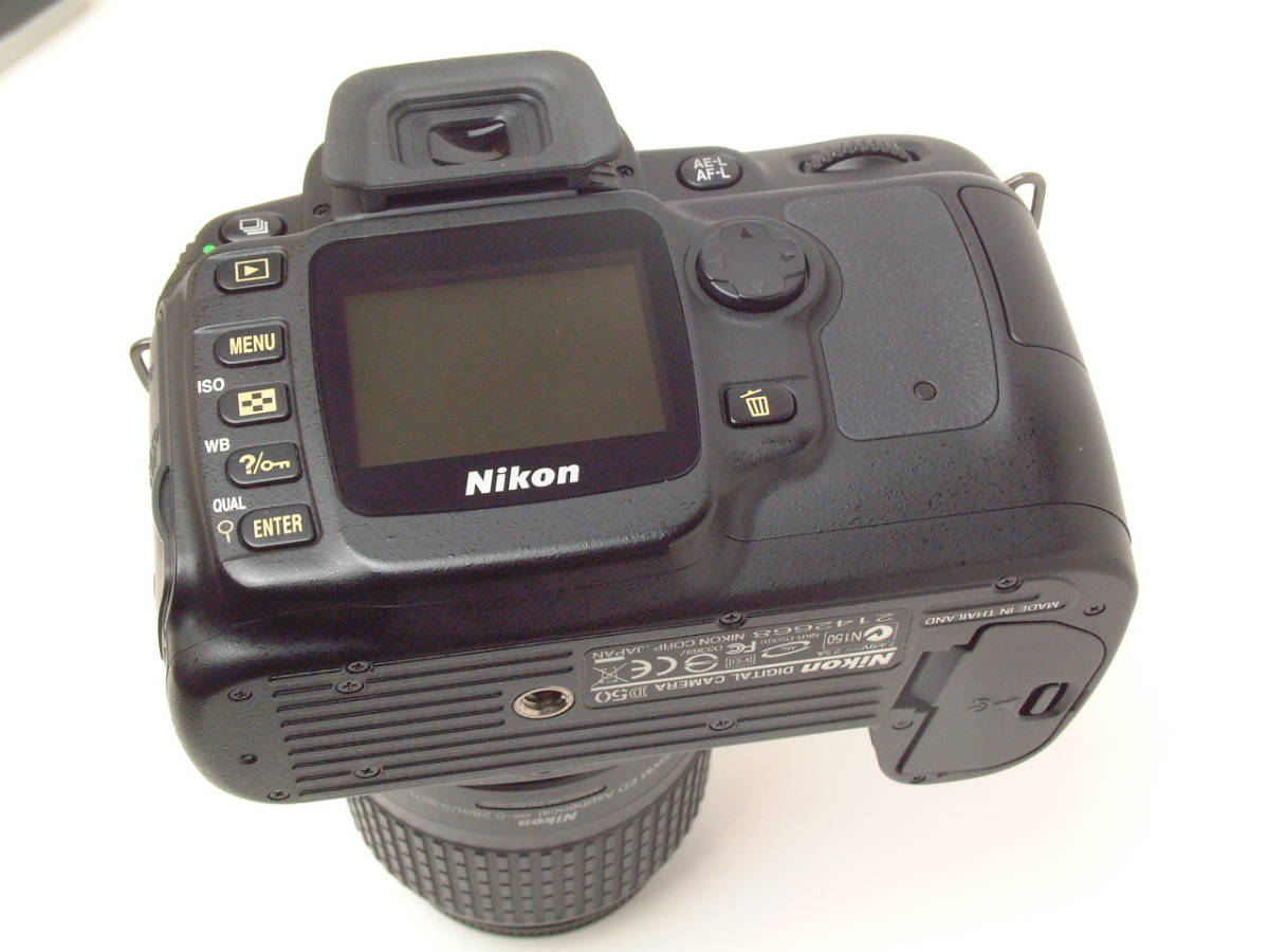 Nikon D50 ＋ AF-S DX NIKKOR 18-55mm F3.5-5.6G ED (実用美品） ショット数2344回 純正バッテリー＋純正充電器＋取説＋SDカード他付_画像5