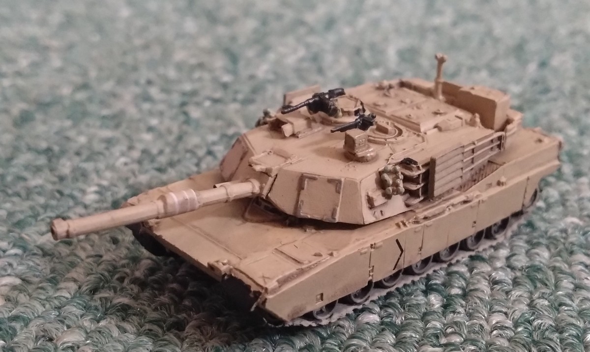 TAKARA タカラ 海洋堂 1/144 ワールドタンク ミュージアム WTM 第6弾 アメリカ陸軍 M1A2 エイブラムス プラス デザート マイクロアーマーの画像1