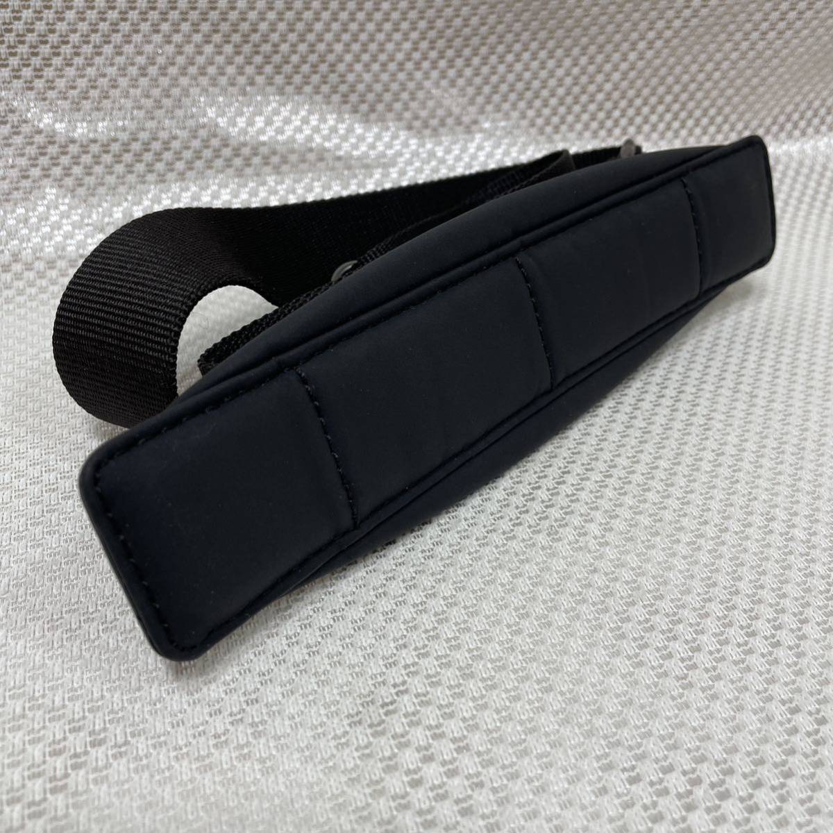 未使用品】TUMI 純正ショルダーベルト トゥミのブリーフケース 未使用品】TUMI 純正ショルダーベルト トゥミのブリーフケース