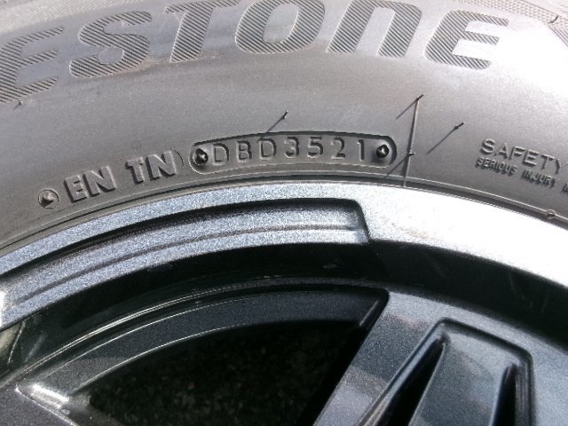 送料無料【ジムニーシエラ専用】☆6J×15オフセット0　PCD139.7-5穴☆BRIDGESTONE DM-V2 195/80R15 96Ｑ☆4本[中古スタッドレス]長野店_画像4