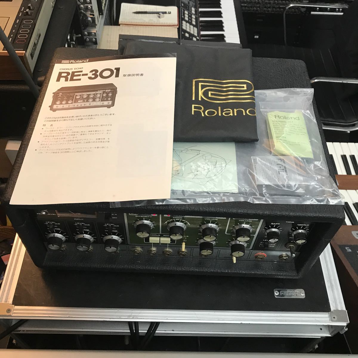 Roland RE-301 Tape Echo Chamber 整備品 取説 クリーニングセット カバー付き 美品_画像8