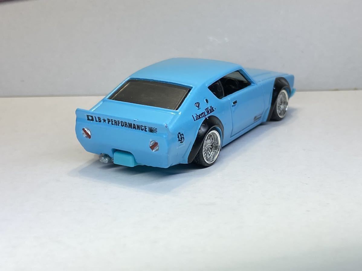 1/64 ホットウィールスカイライン 2000GT-R (KPGC110)LBWK ケンメリ グラチャン カスタム改造 ローダウン 旧車 深リム カスタムミニカー _画像5