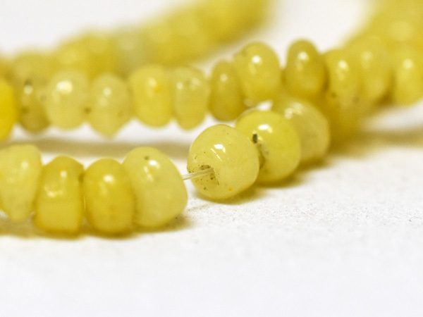 *. hoe . tonbodama *ANTIQUE semi clear light yellow color. don't fit . small bead beads one ream 2 dragonfly sphere .. sphere [2402][ free shipping ][EB22008-2]