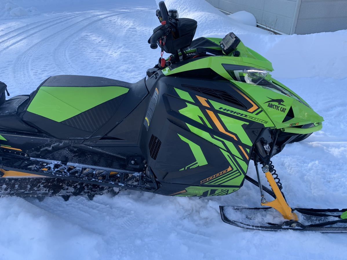 2023arctic cat,M8000, with a self-starter 