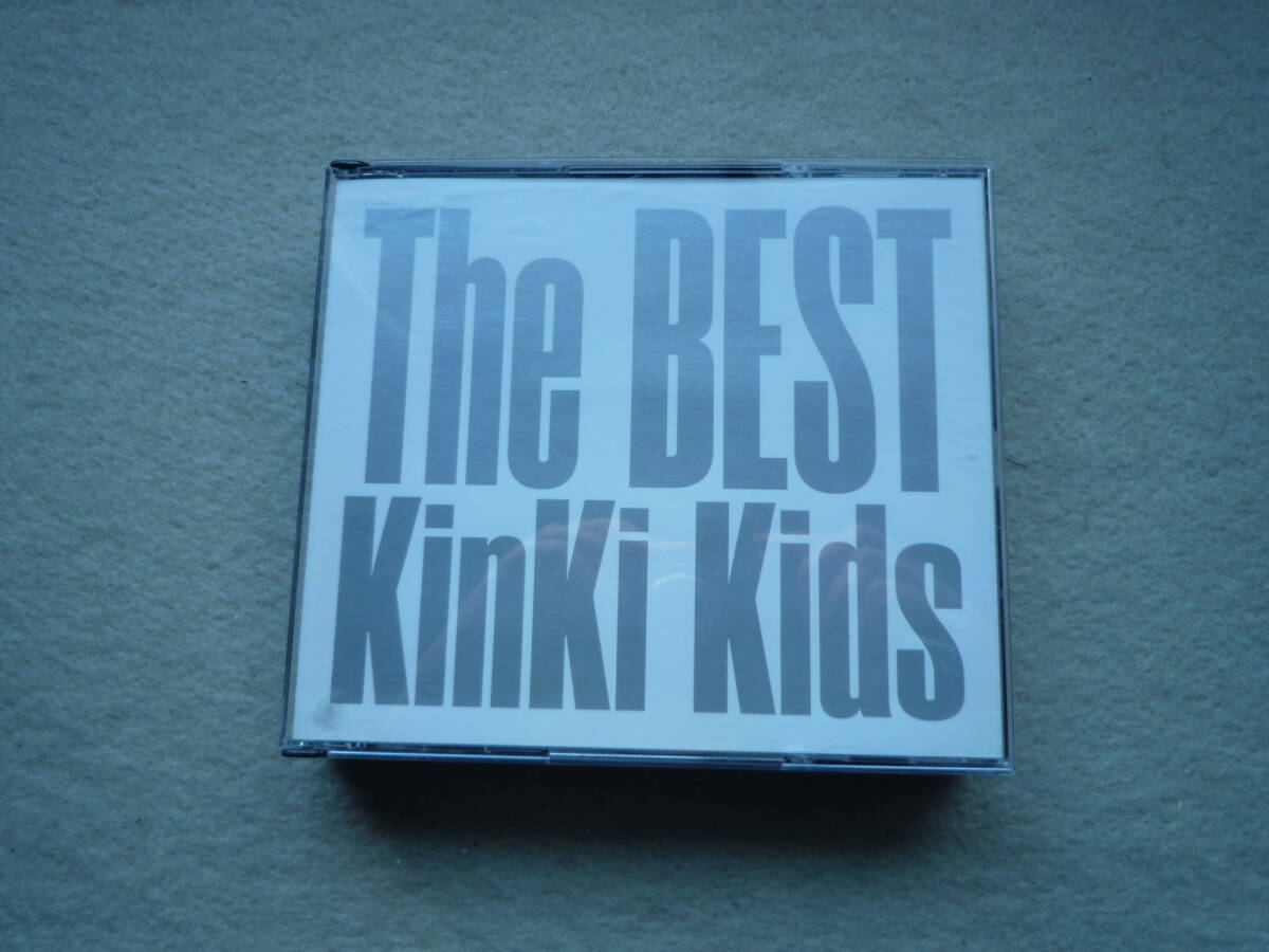 Kinki Kids アルバム The BEST 3CD 少し難ありの画像1