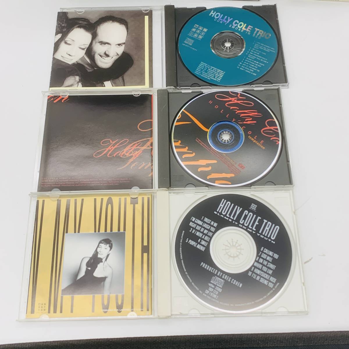 【HOLLY COLE】 TRIO CD DON'T SOMKE BED temptation BLAME IT ON MY YOUTH MANHATTAN 3枚 セット まとめの画像9