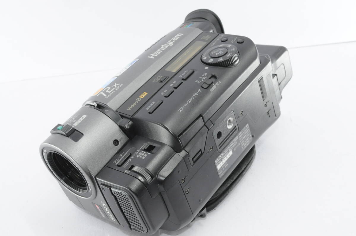 ★超極上★ ソニー SONY Handycam CCD-TR280 8ミリ ビデオカメラ ★未使用テープ5本付き ＃9925の画像4