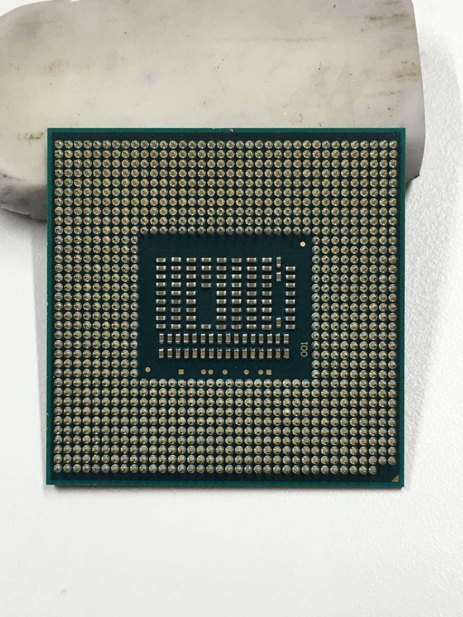 B1627)Intel Core i3-3110M SR0N1 2.40GHz 中古動作品(タ)_画像2